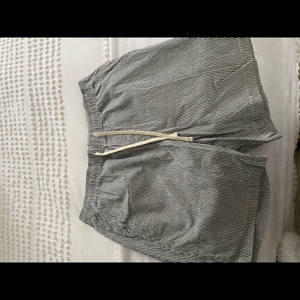 Banana republic seersucker shorts with drawstring